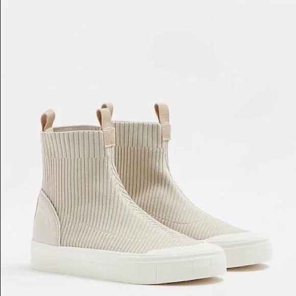 Brand new River Island Beige High Top Trainers size UK 7 - AU 9 or EU40 - Picture 2 of 10